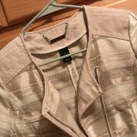 Jacket - Picture 2 of 4